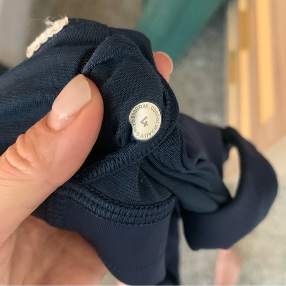 Lululemon Dark Blue Strappy Sports Bra Size 4 - Picture 6 of 6